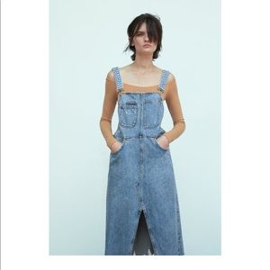 Zara, ZW THE ‘90S FULL LENGTH JEANS
BLUE - premium denim pinafore